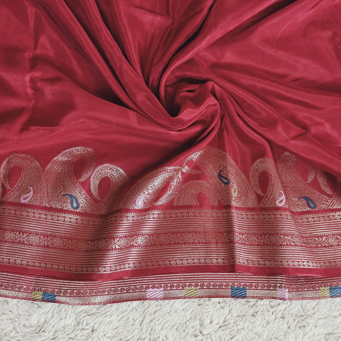 Rani pink pure viscose weaving border saree