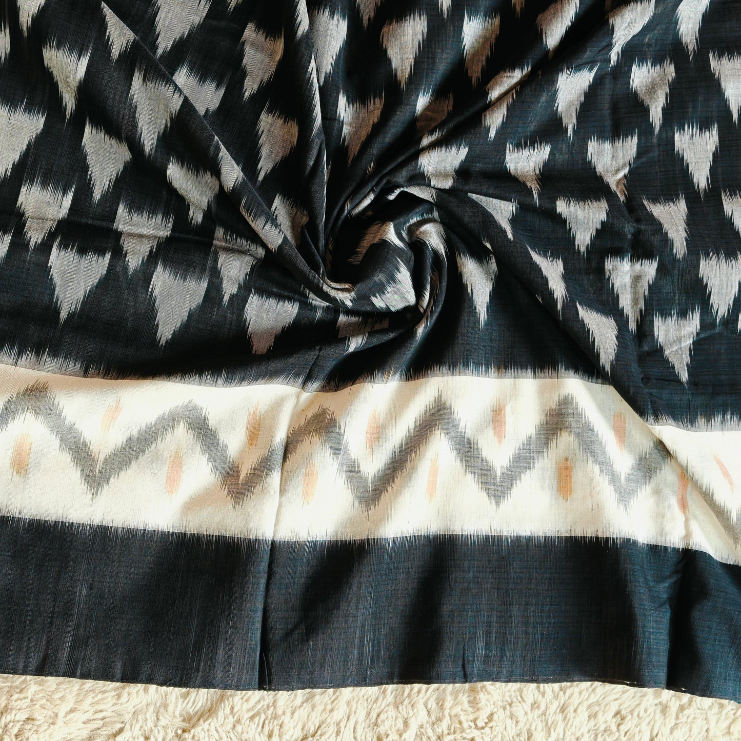 Black handloom ikkat pochampalli cotton saree