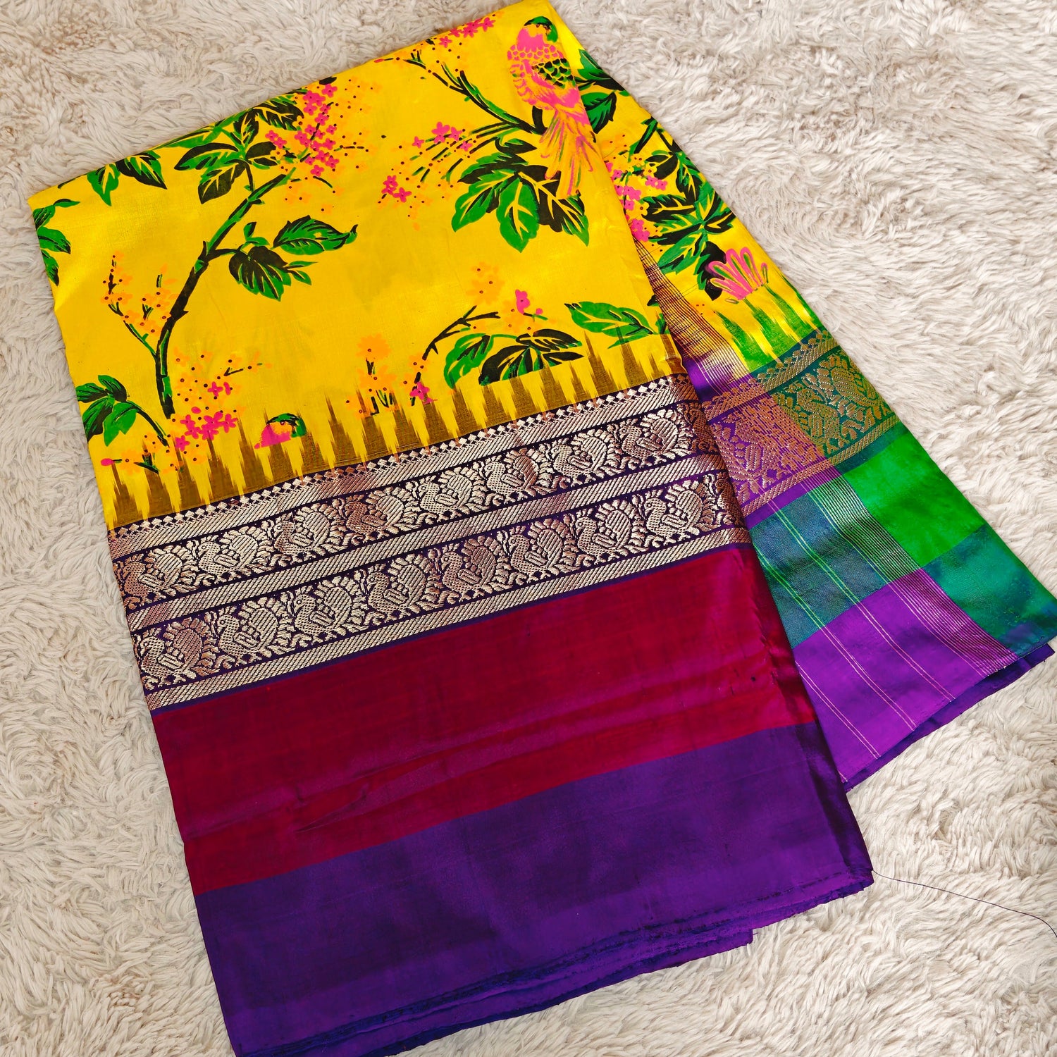 Pochampalli ikkat silk saree