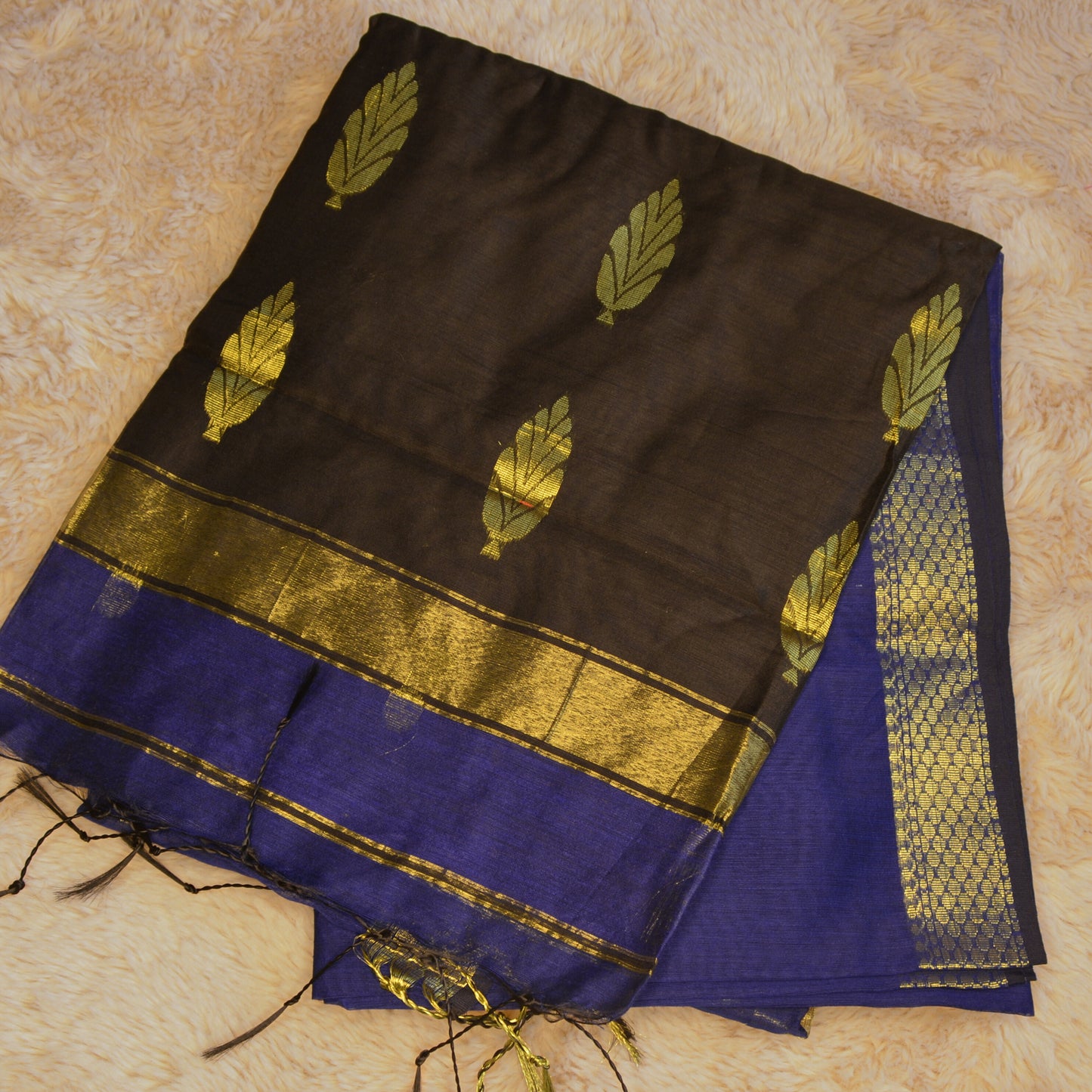 blue and black maheshwari cotton saree