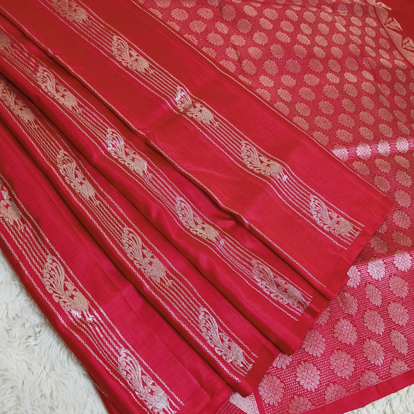 Red pure pattu venkatagiri silk saree