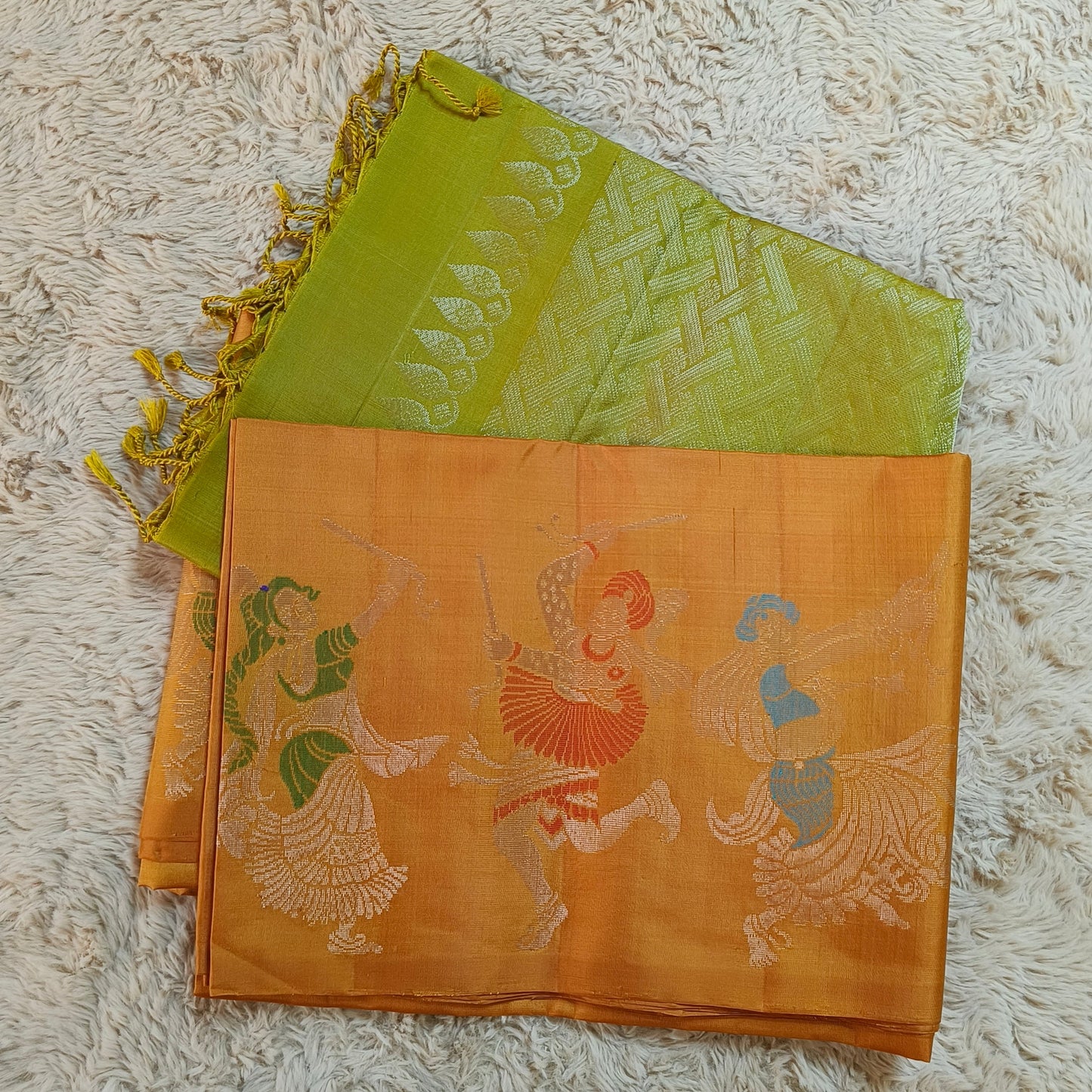 Yellow pure pattu handloom soft silk saree