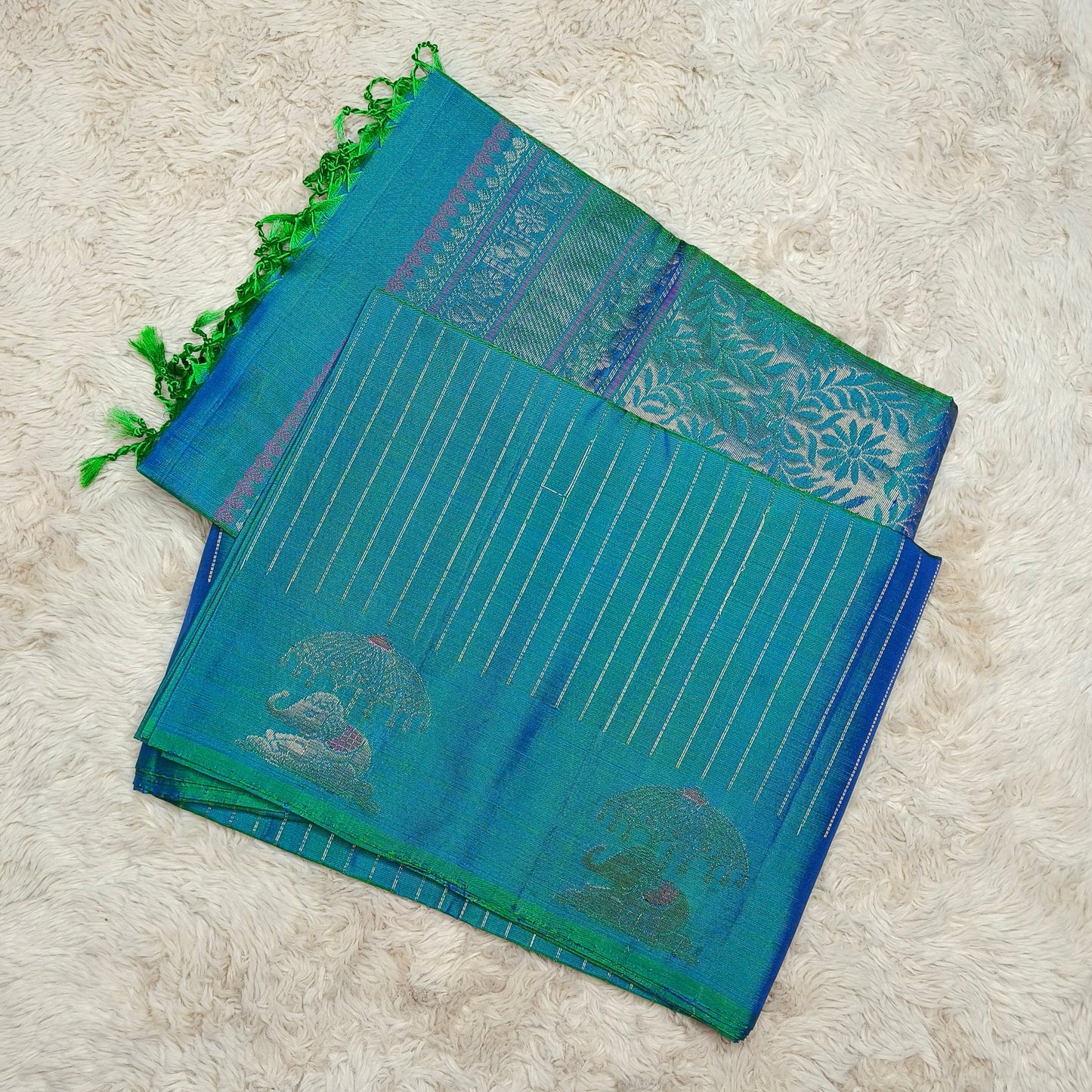 Peacock blue  pure pattu handloom silk saree