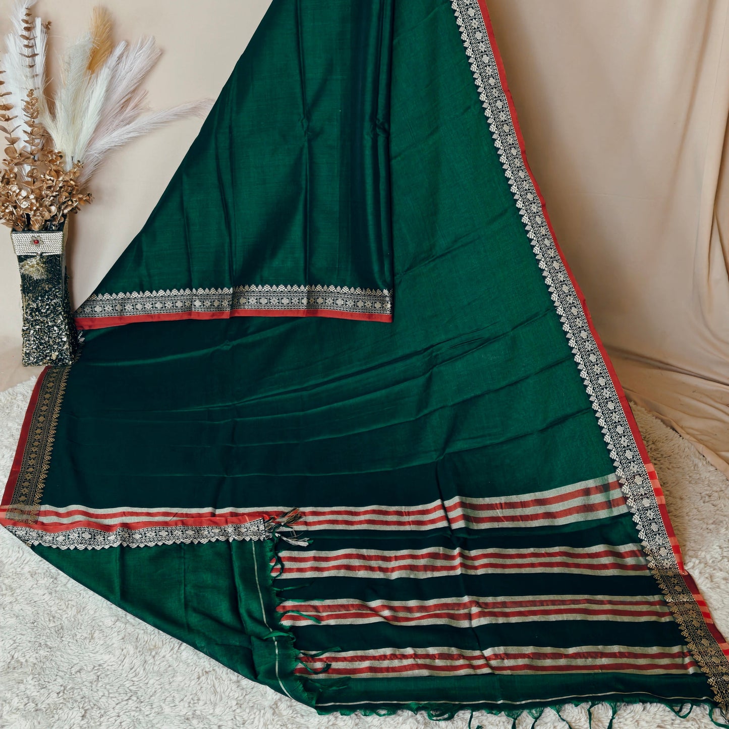 Dark green narayanpet cotton kalasa border saree