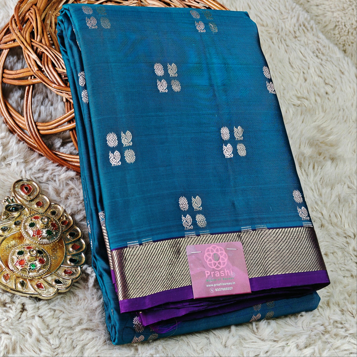 Blue pure silk kanchi butta saree