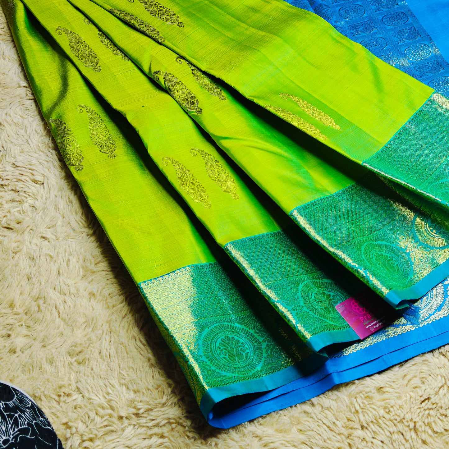 Parrot green Pure handloom kanchi silk saree