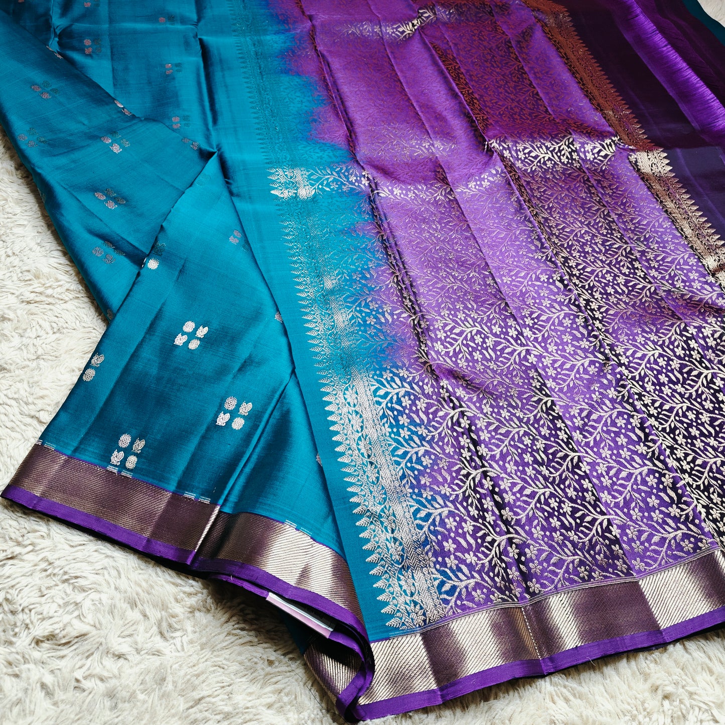 Blue pure silk kanchi butta saree