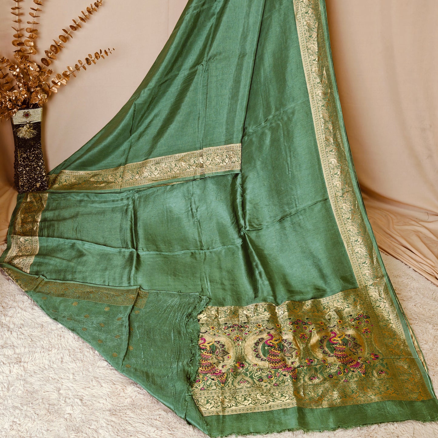 Green Dola silk plain saree