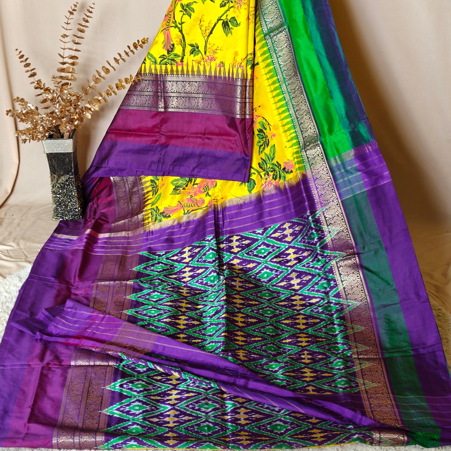 Yellow Handloom Pochampalli Ikkat silk saree