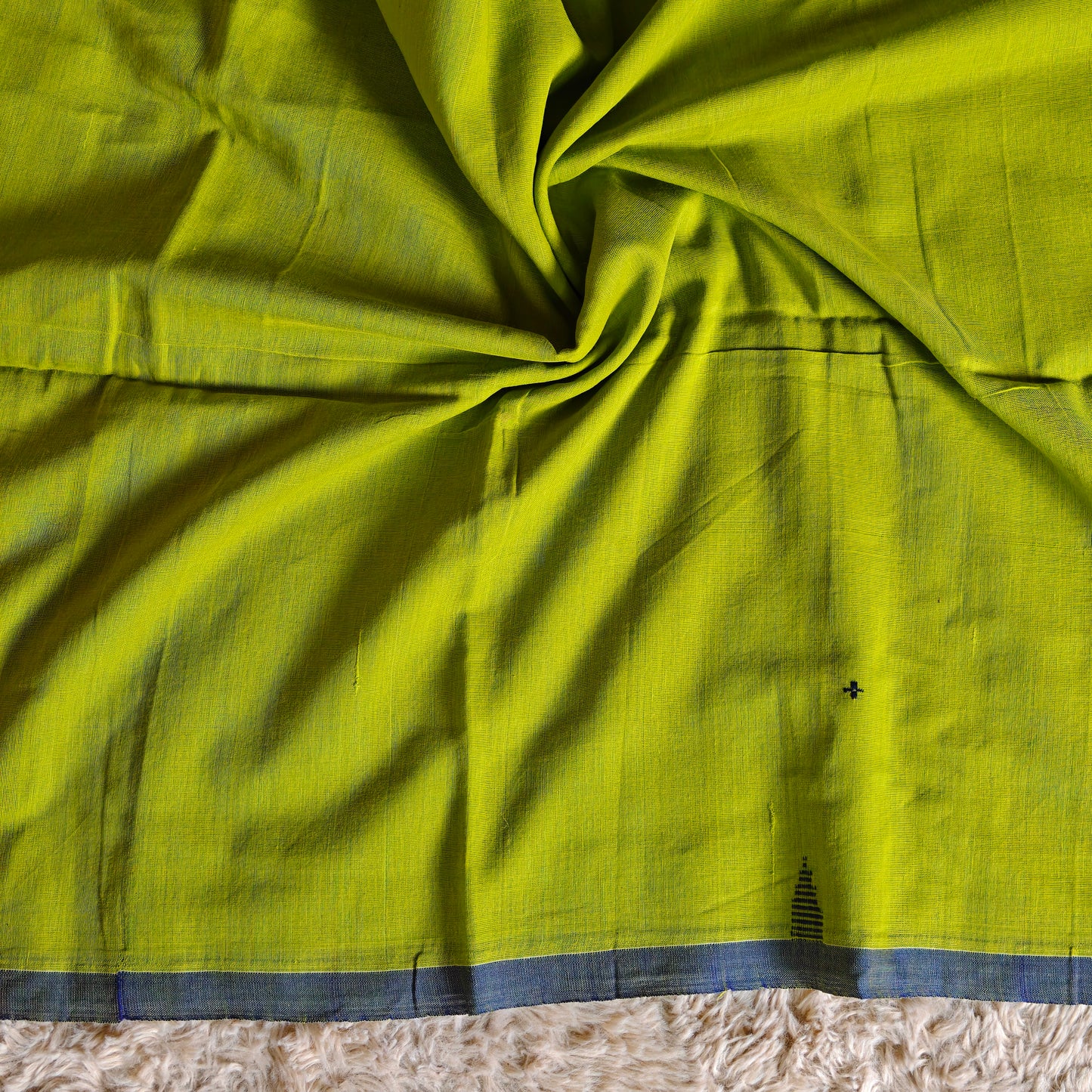 parrot green handloom mul cotton plus butta saree
