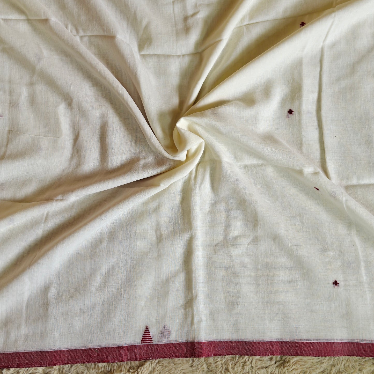 white handloom mul cotton plus butta saree