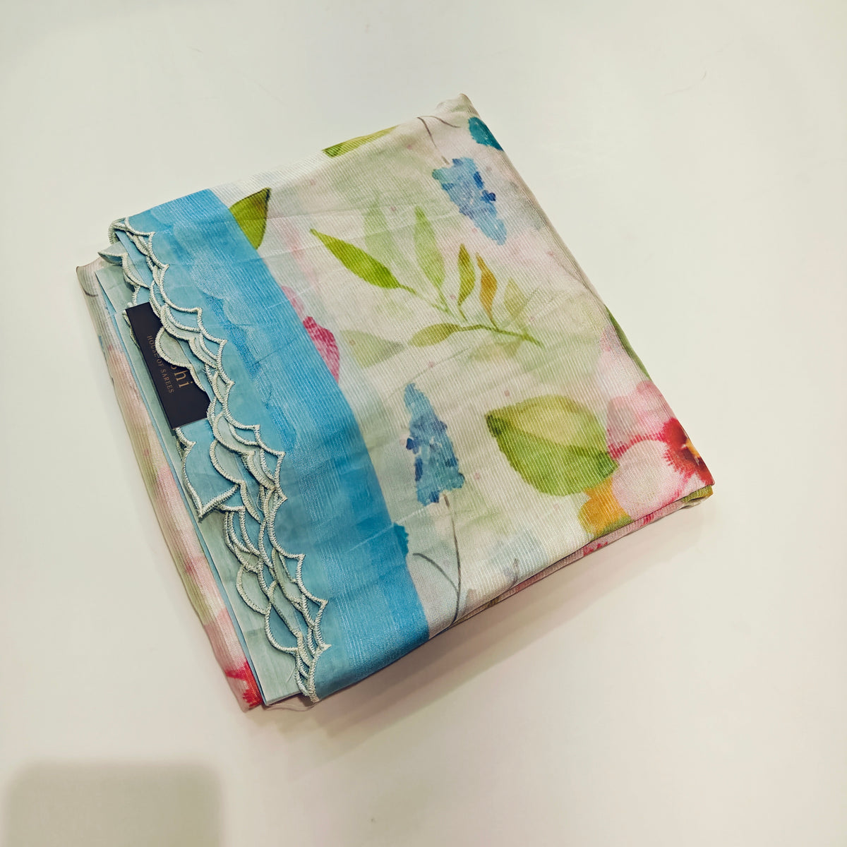 Half-white mangalagiri digital print scalop