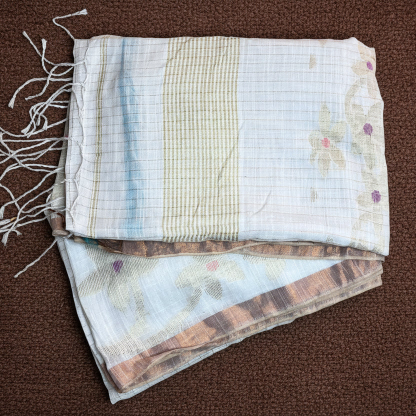 White handloom pure linen jamdani saree