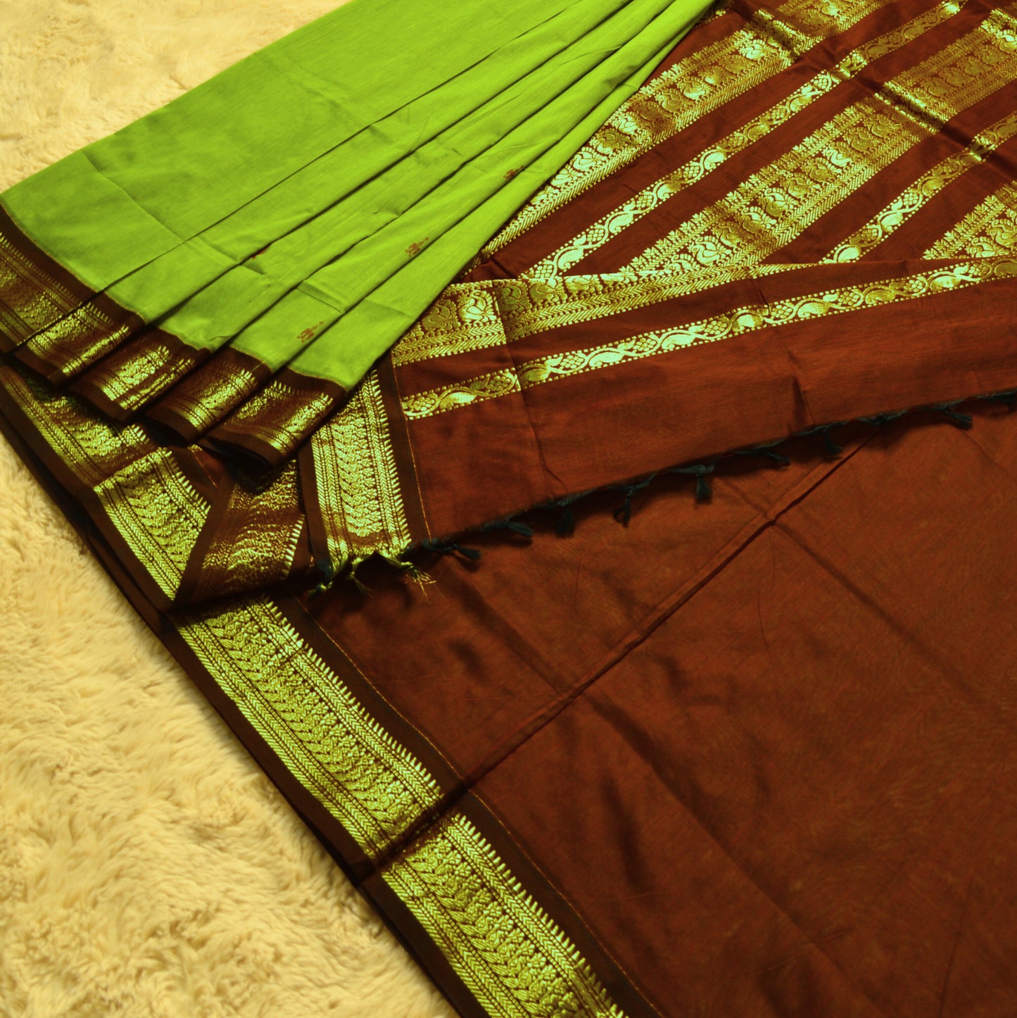Parrot green and maroon kalyani cotton border saree